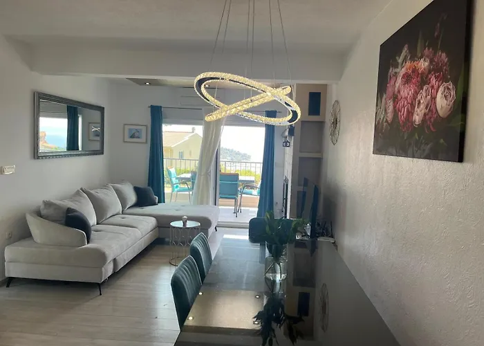 Glow Apartment *
